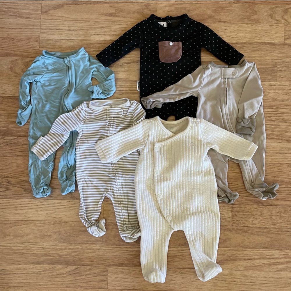 Gender Neutral Baby Onesies 0-3m